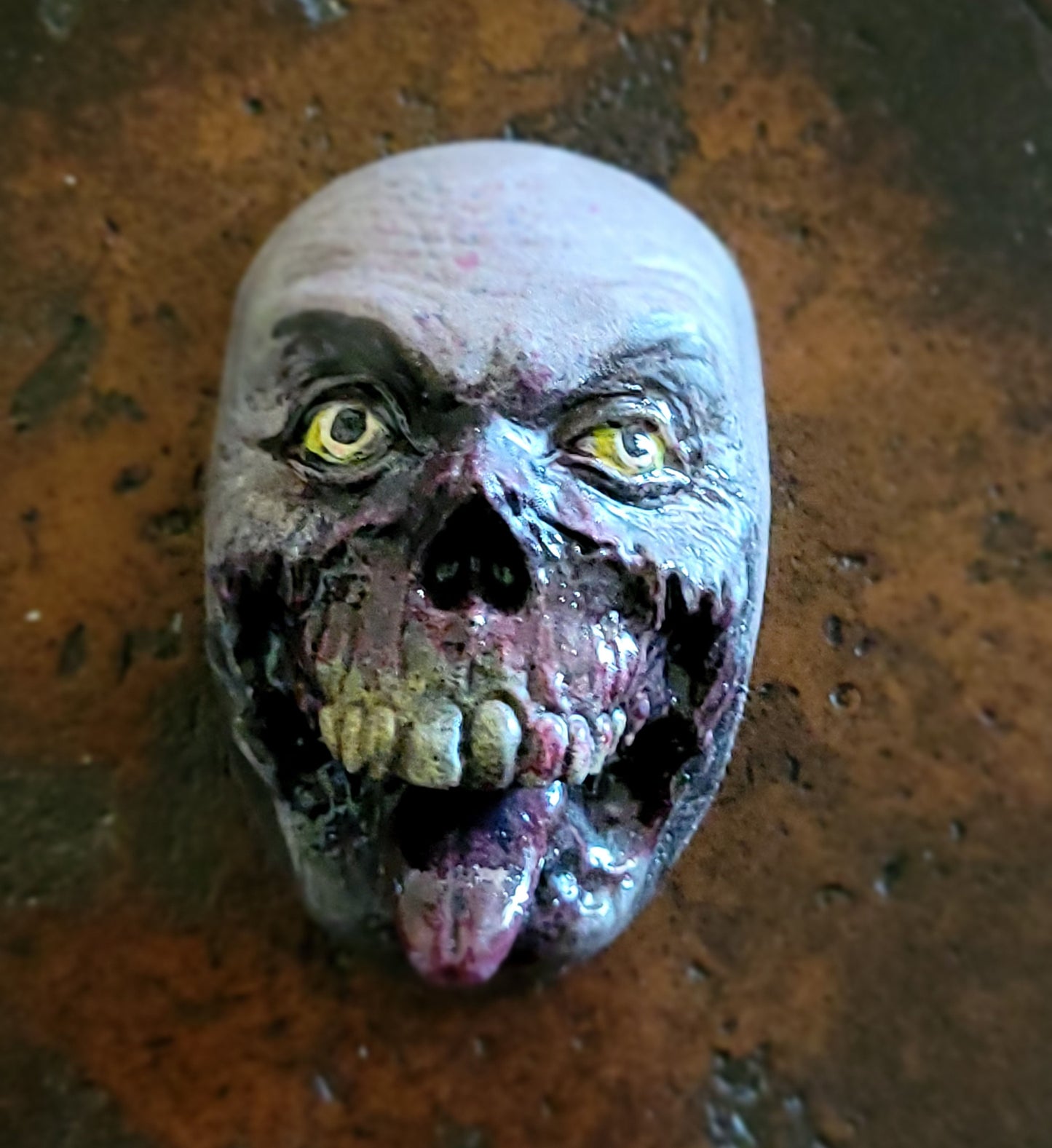 Jawless magnet cryptidcurosities